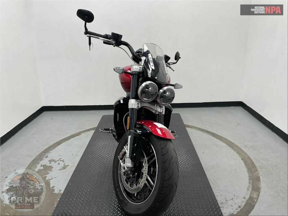 2022 Triumph ROCKET 3 GT (TWO-TONE) — фото 2