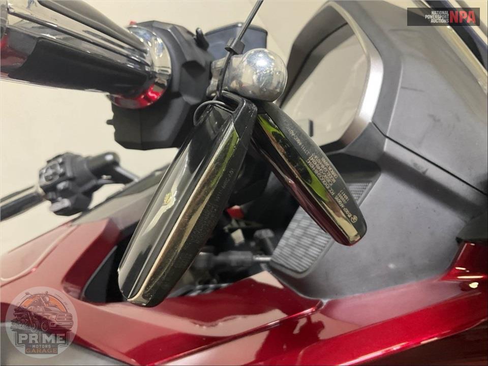 2018 Honda GL1800D GOLDWING TOUR DCT (RED) — фото 12
