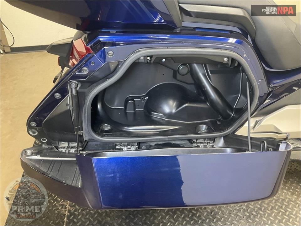 2018 Honda GL1800D GOLDWING TOUR DCT (BLUE) — фото 26