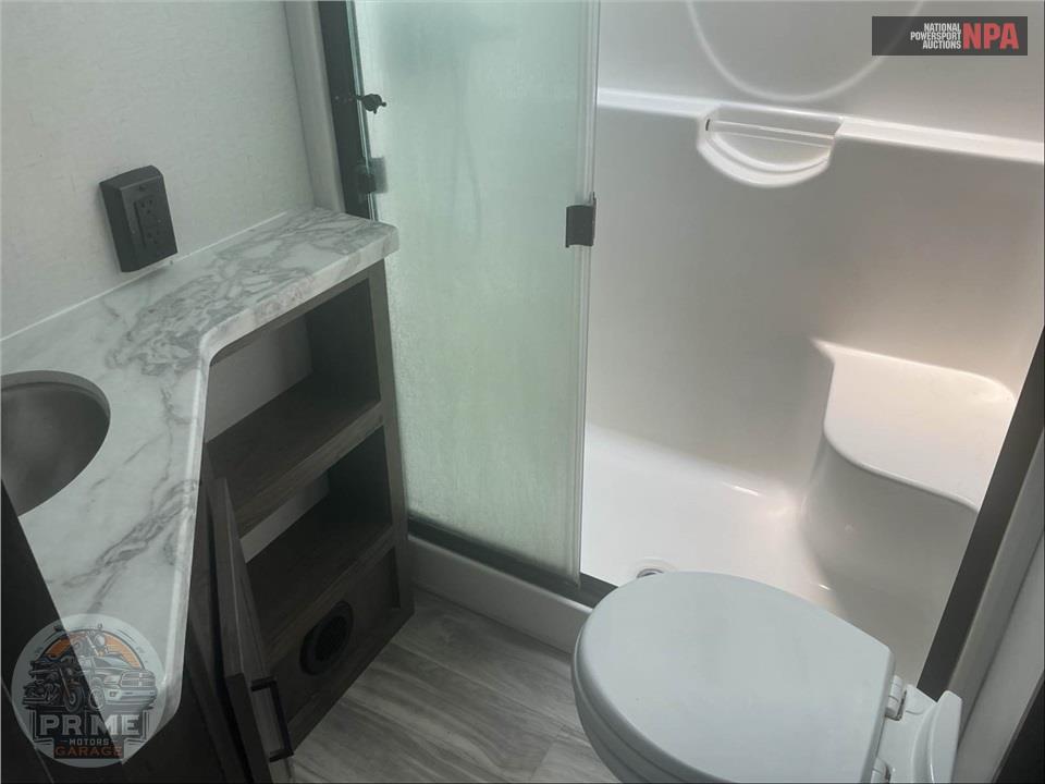 2022 Alliance Rv M-42V13 - VALOR FIFTH WHEEL SERIES — фото 16