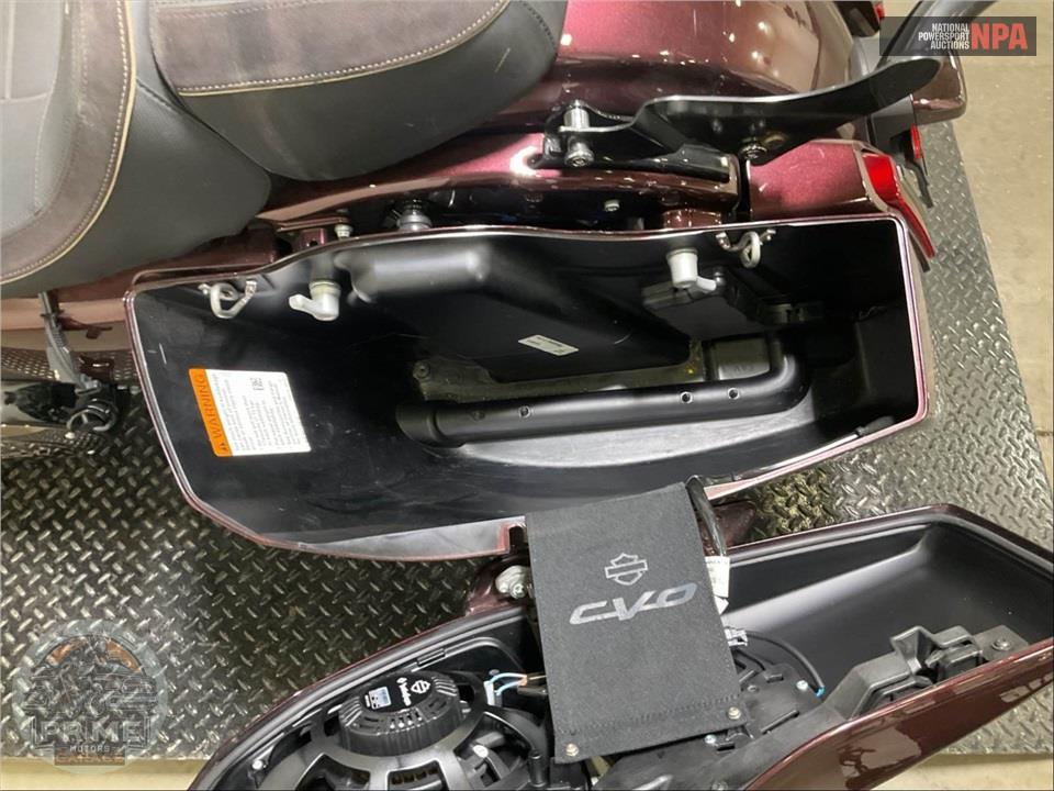 2024 Harley-Davidson FLHXSE CVO STREET GLIDE — фото 29
