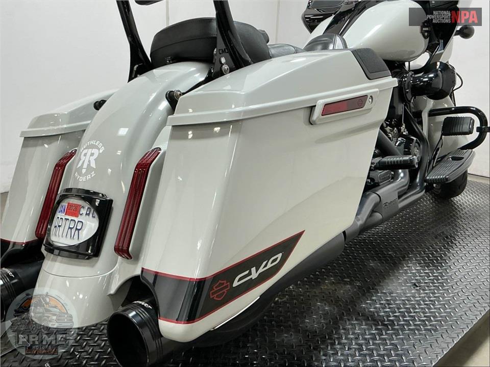 2020 Harley-Davidson FLTRXSE CVO ROAD GLIDE — фото 22