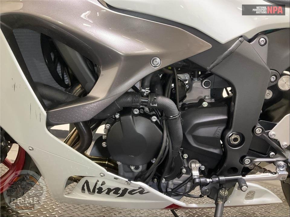 2025 Kawasaki ZX636KSFAL NINJA ZX-6R — фото 7