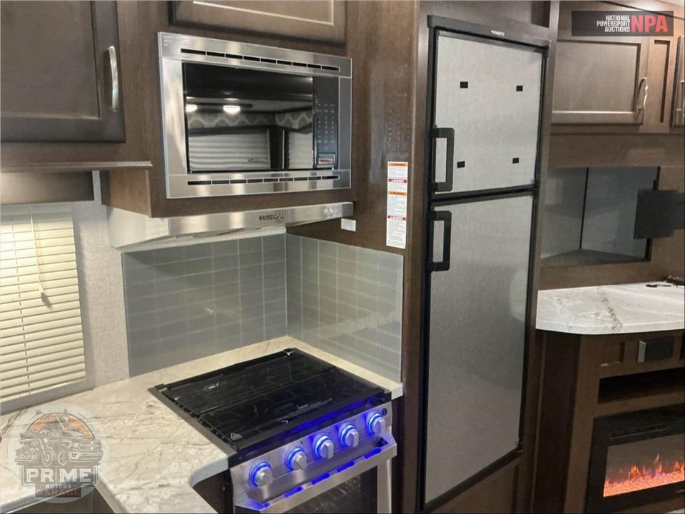 2020 Atlas M-2502REF - FIFTH WHEEL SERIES — фото 17