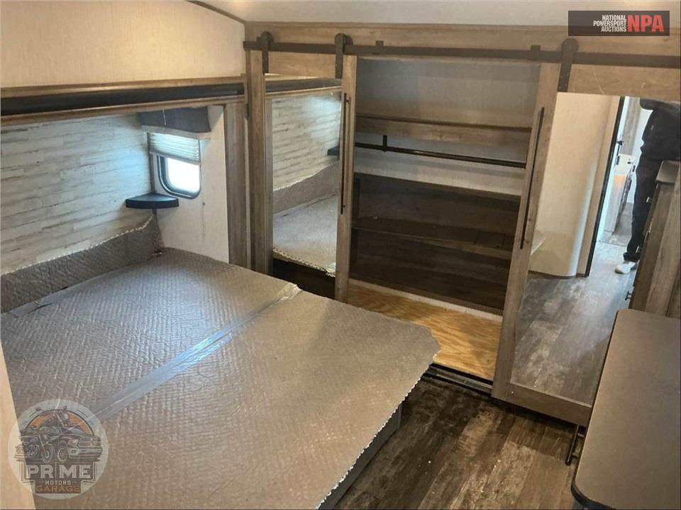 2021 Sabre By Forest River M-38DBQ - FIFTH WHEEL SERIES — фото 29
