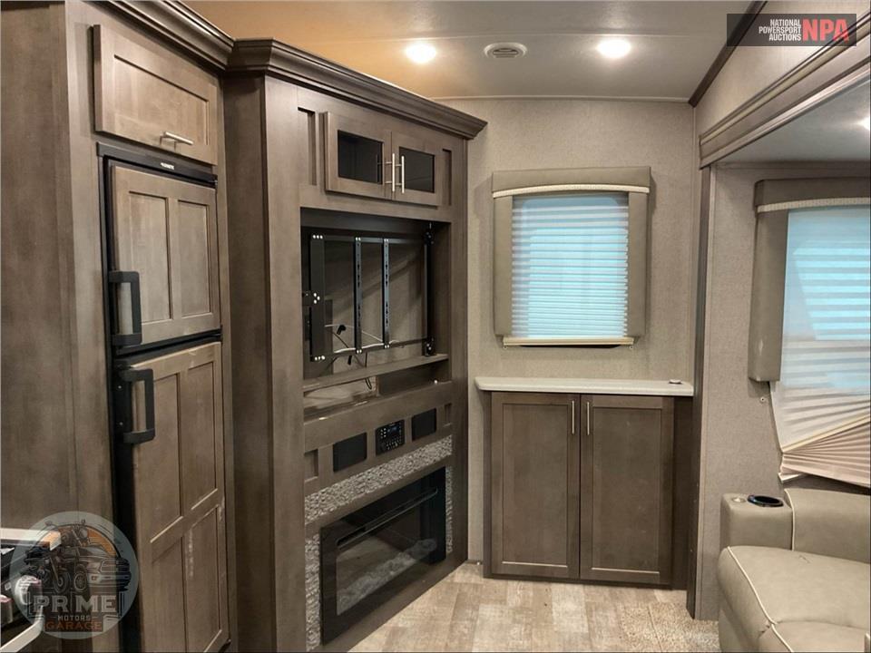 2021 Rockwood By Forest River M-2621WS - ULTRA LITE FIFTH WHEEL SERIES — фото 7
