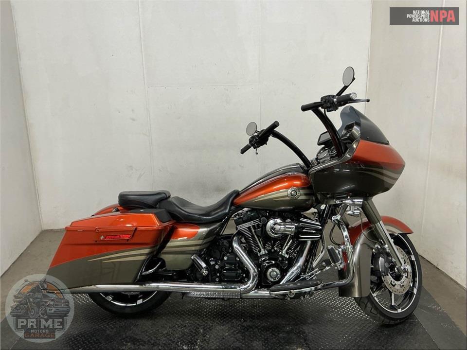 2013 Harley-Davidson FLTRXSE2 SCREAMIN EAGLE — фото 1