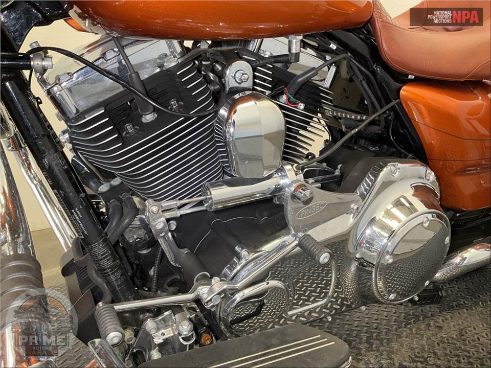 2015 Harley-Davidson FLHXS STREET GLIDE SPECIAL — фото 7