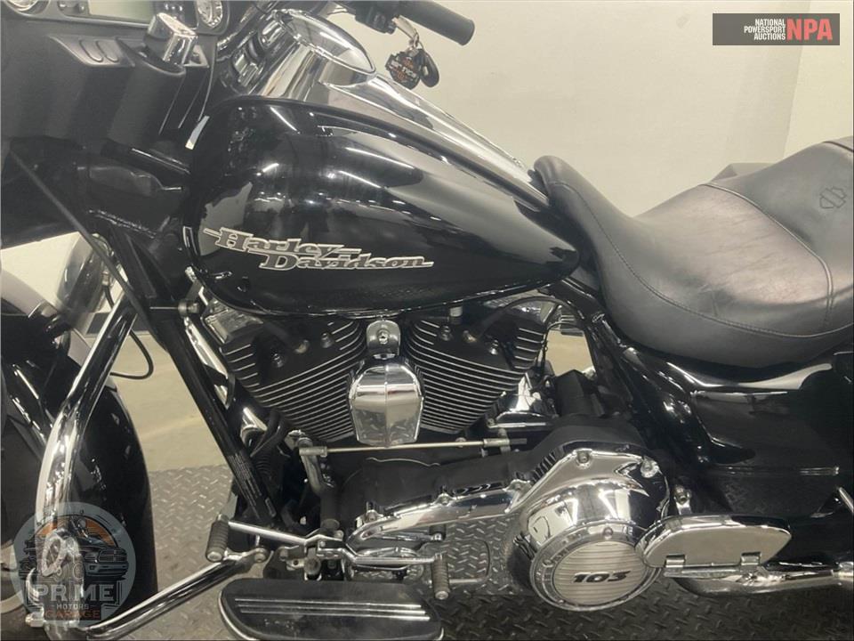 2011 Harley-Davidson FLHX-103 STREET GLIDE — фото 7