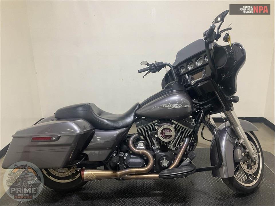 2014 Harley-Davidson FLHXS STREET GLIDE — фото 1