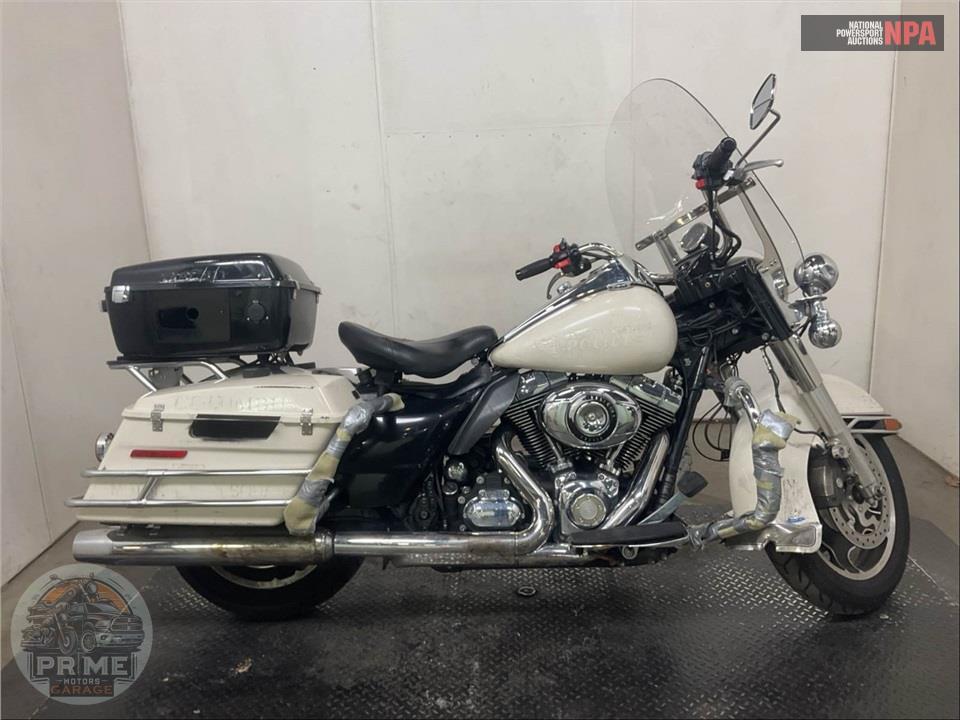 2013 Harley-Davidson FLHP POLICE ROAD KING — фото 1