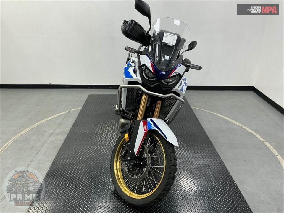 2026 Honda Africa Twin DCT — фото 2