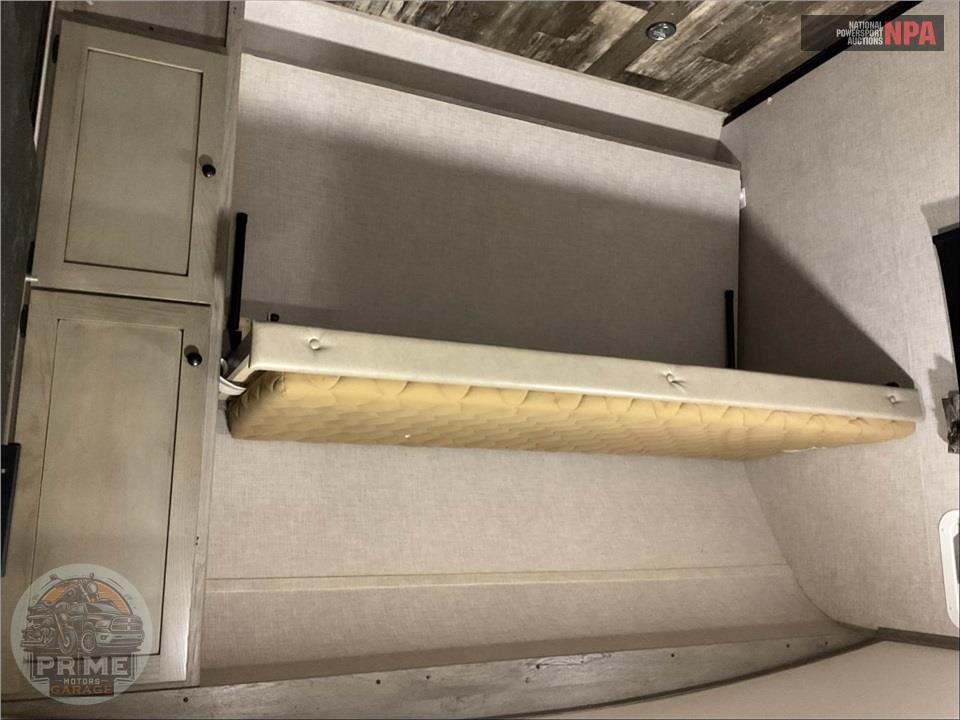 2019 Keystone Rv M-324 CG OUTBACK TOYHAULER SERIES — фото 13