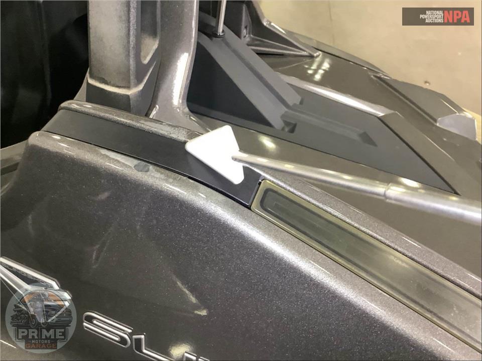 2015 Polaris SLINGSHOT S — фото 23