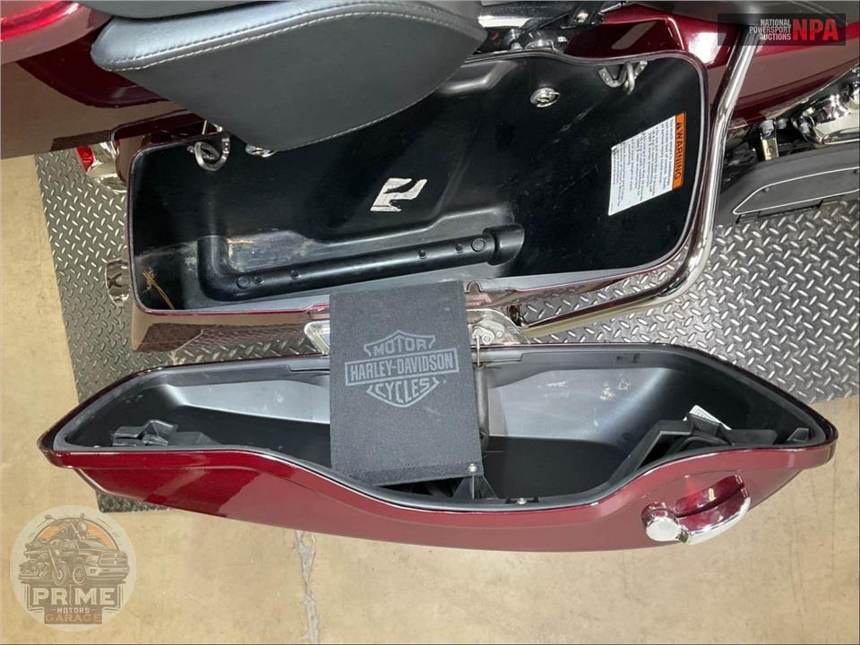 2016 Harley-Davidson FLHTK ELECTRA GLIDE ULTRA LIMITED — фото 20