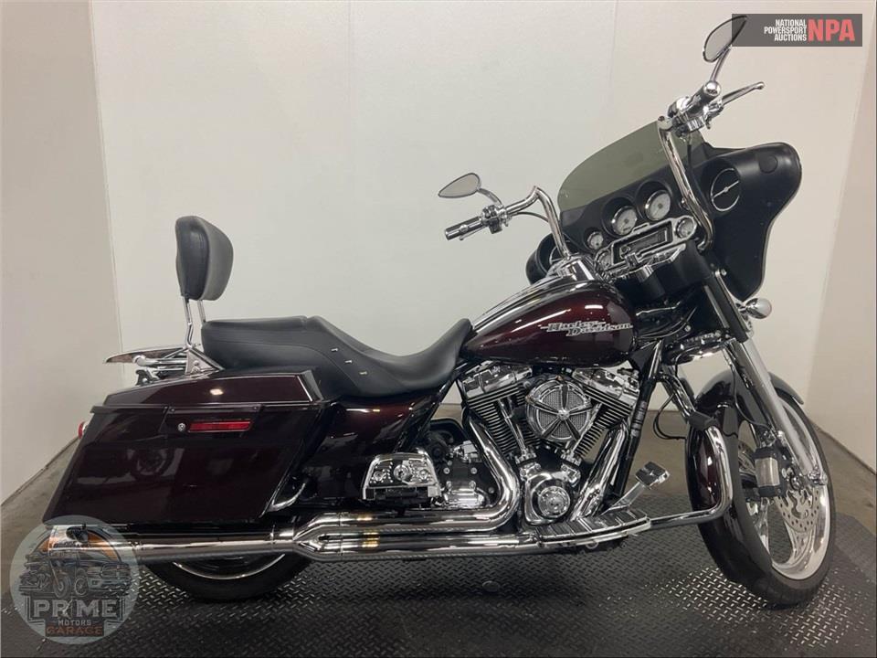 2011 Harley-Davidson FLHX STREET GLIDE — фото 1