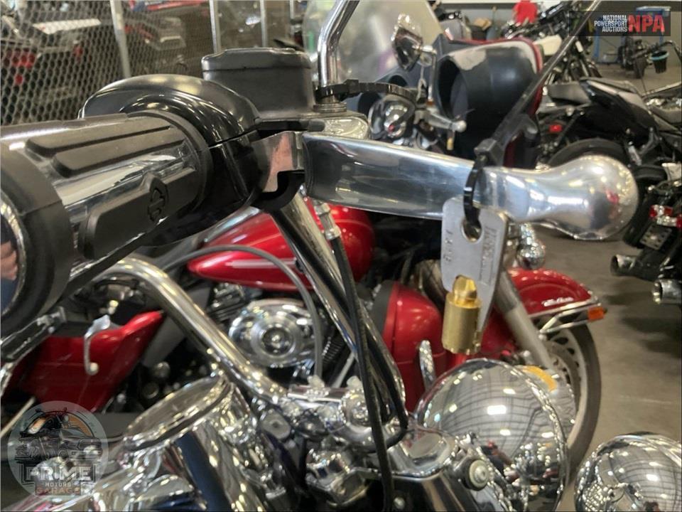 2017 Harley-Davidson FLSTC HERITAGE SOFTAIL CLASSIC — фото 13