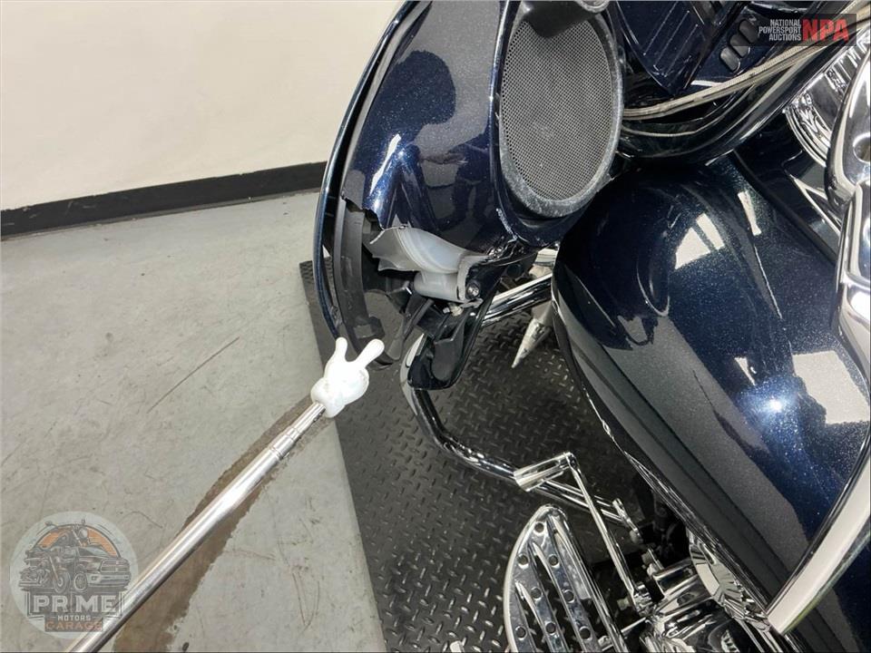 2016 Harley-Davidson FLHXS STREET GLIDE SPECIAL — фото 39