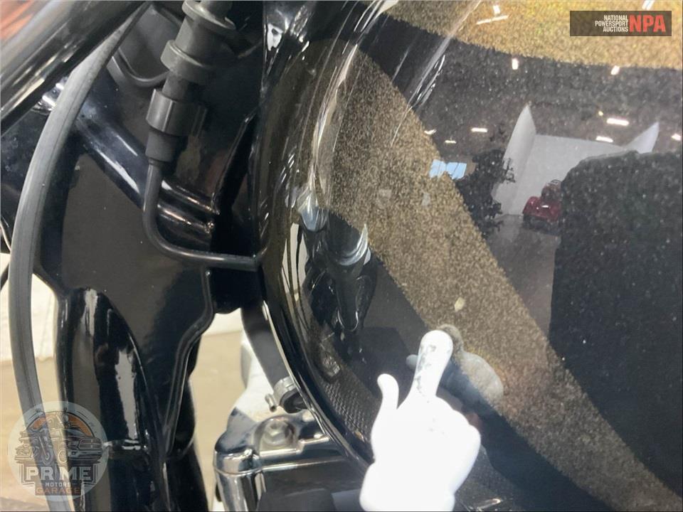 2015 Harley-Davidson FXDWG-103 DYNA WIDE GLIDE — фото 17