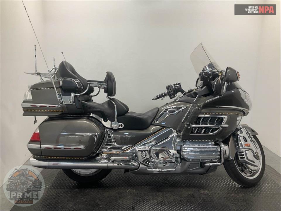 2010 Honda GL1800HPNMA GOLDWING — фото 1
