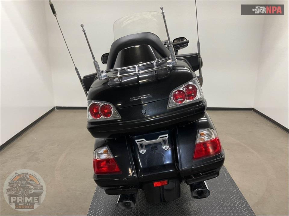 2010 Honda GL1800HPMA GOLDWING — фото 4