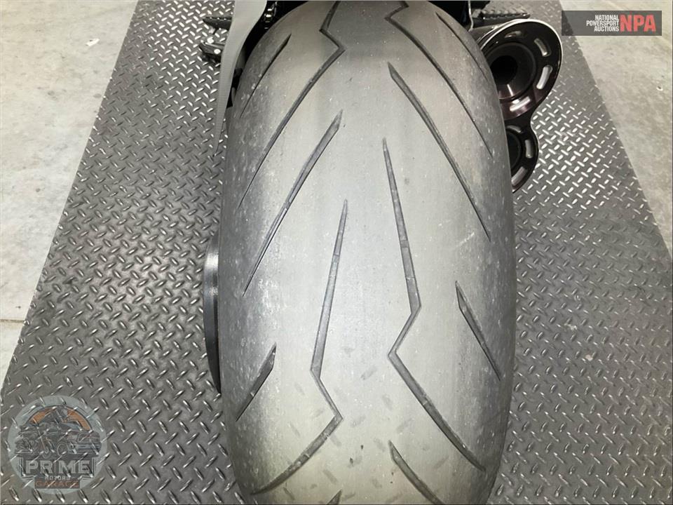 2015 Ducati DIAVEL CARBON WHITE — фото 25