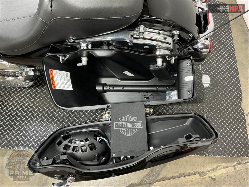 2023 Harley-Davidson FLHX STREET GLIDE — фото 16