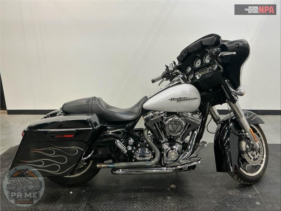 2011 Harley-Davidson FLHX STREET GLIDE — фото 1