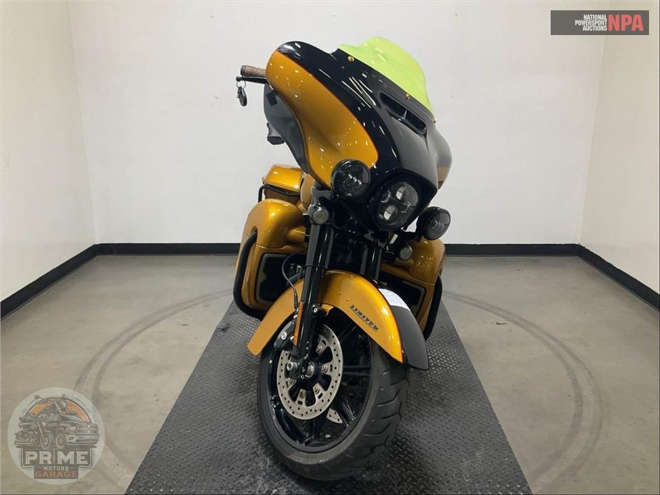 2023 Harley-Davidson FLHTK ELECTRA GLIDE ULTRA LIMITED — фото 2