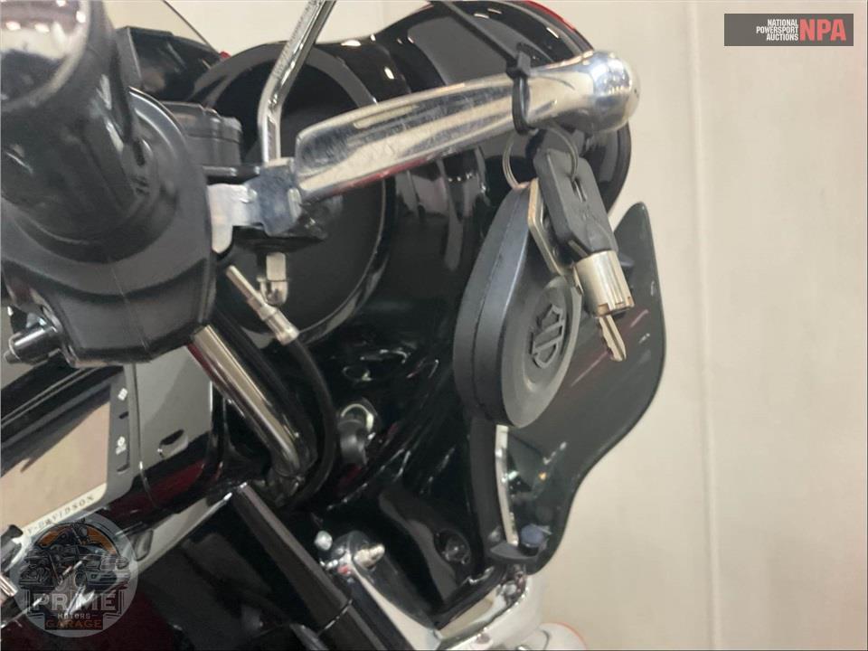 2018 Harley-Davidson FLHTKL ULTRA LIMITED LOW — фото 10