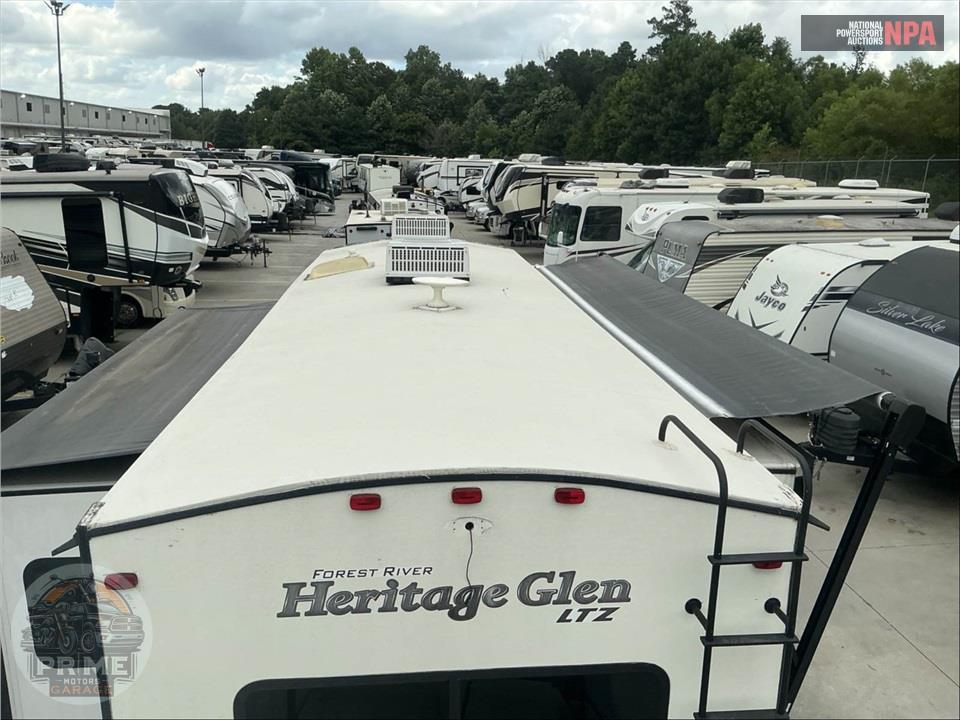 2018 Wildwood By Forest River M-272RL - HERITAGE GLEN LITE SERIES — фото 32
