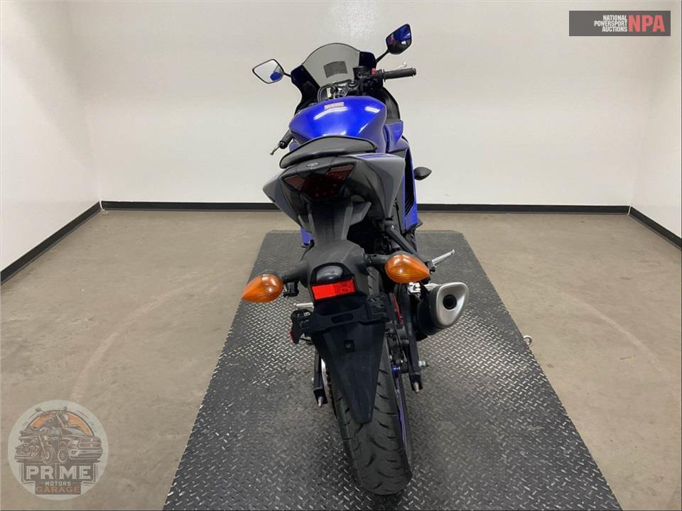 2021 Yamaha YZF-R3 — фото 4