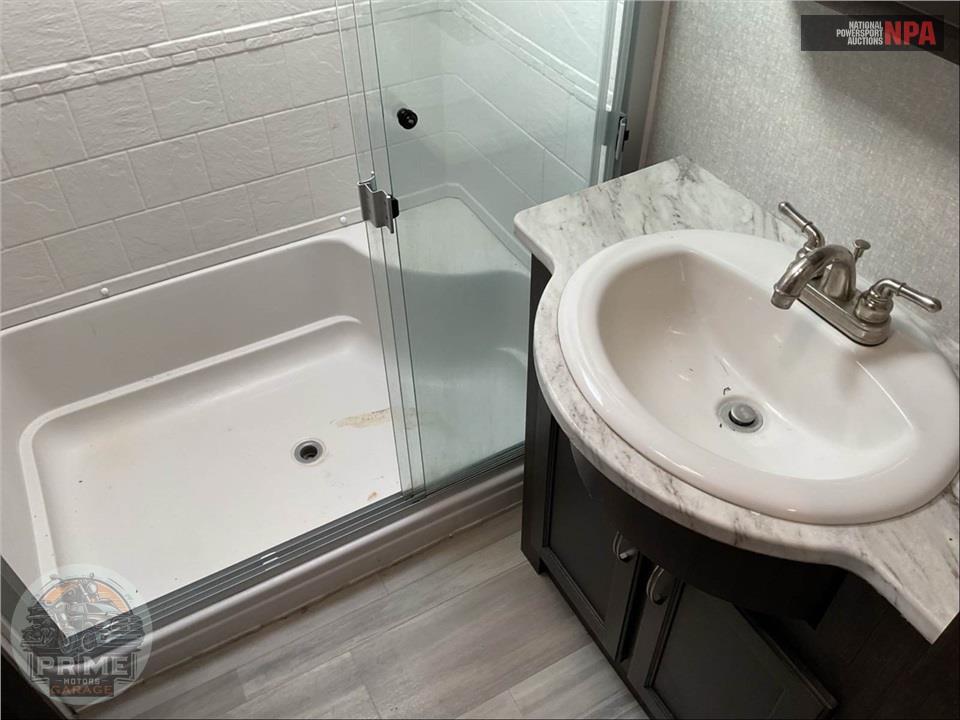 2021 Coachmen By Forest River M-398 MBL - BROOKSTONE FIFTH WHEEL SERIES — фото 14