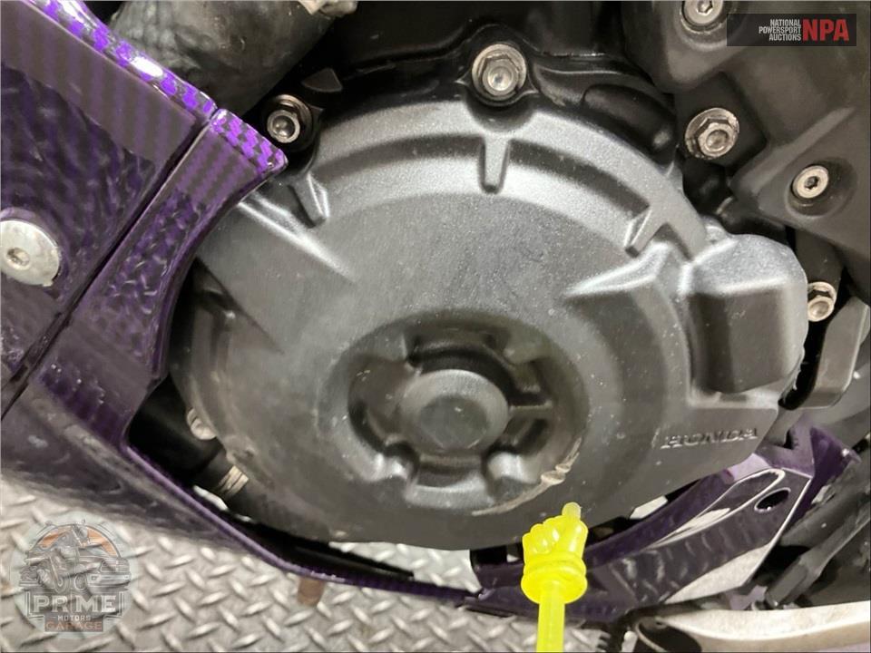 2021 Honda CBR1000RR — фото 10