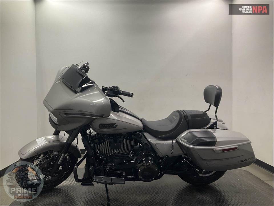 2023 Harley-Davidson FLHXSE CVO STREET GLIDE — фото 3