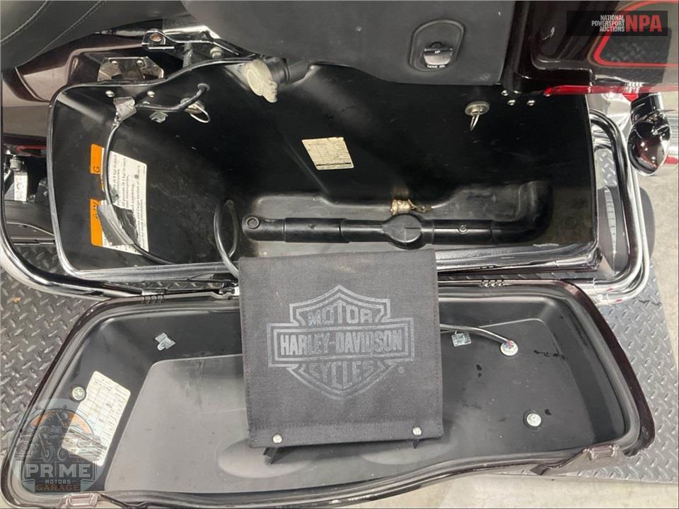 2011 Harley-Davidson FLHTCU UL CLSC EL GLIDE — фото 20