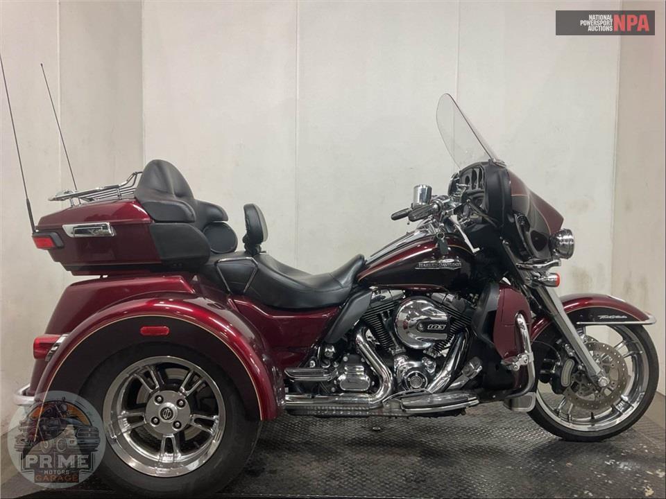 2014 Harley-Davidson FLHTCUTG TRIGLIDE ULTRA CLASSIC — фото 1