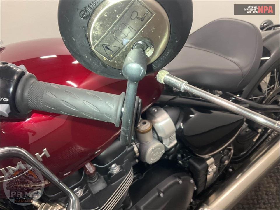 2022 Triumph BONNEVILLE BOBBER — фото 22