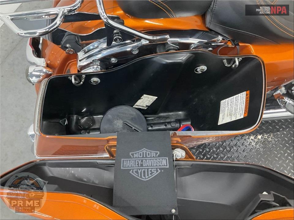 2015 Harley-Davidson FLHXS STREET GLIDE SPECIAL — фото 18
