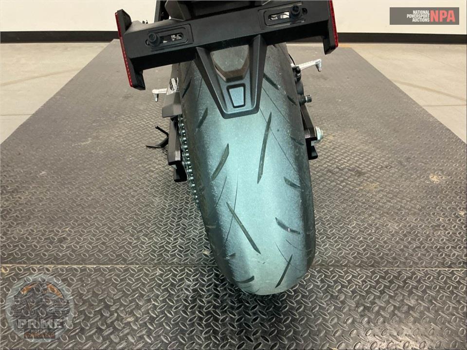 2025 Suzuki GSX800FRQM5 GSX-8R — фото 16