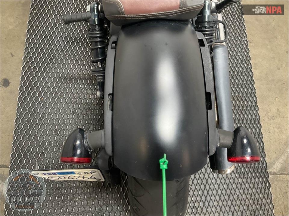 2021 Indian Motorcycle SCOUT BOBBER (ABS, BLACK SMOKE) — фото 17
