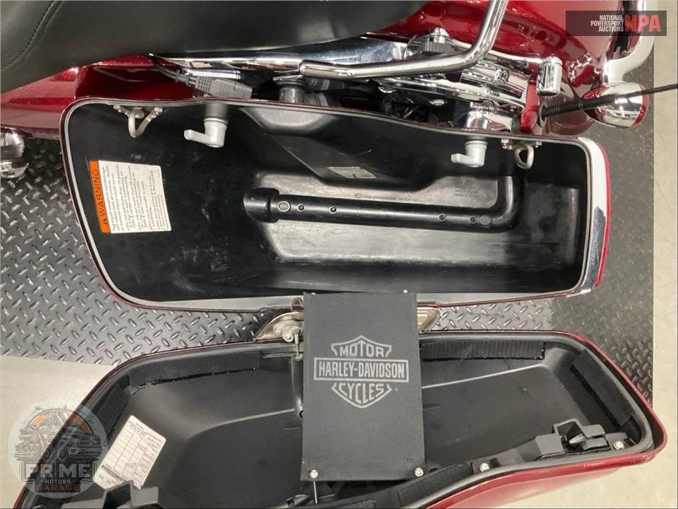 2017 Harley-Davidson FLTRXS ROAD GLIDE SPECIAL — фото 22