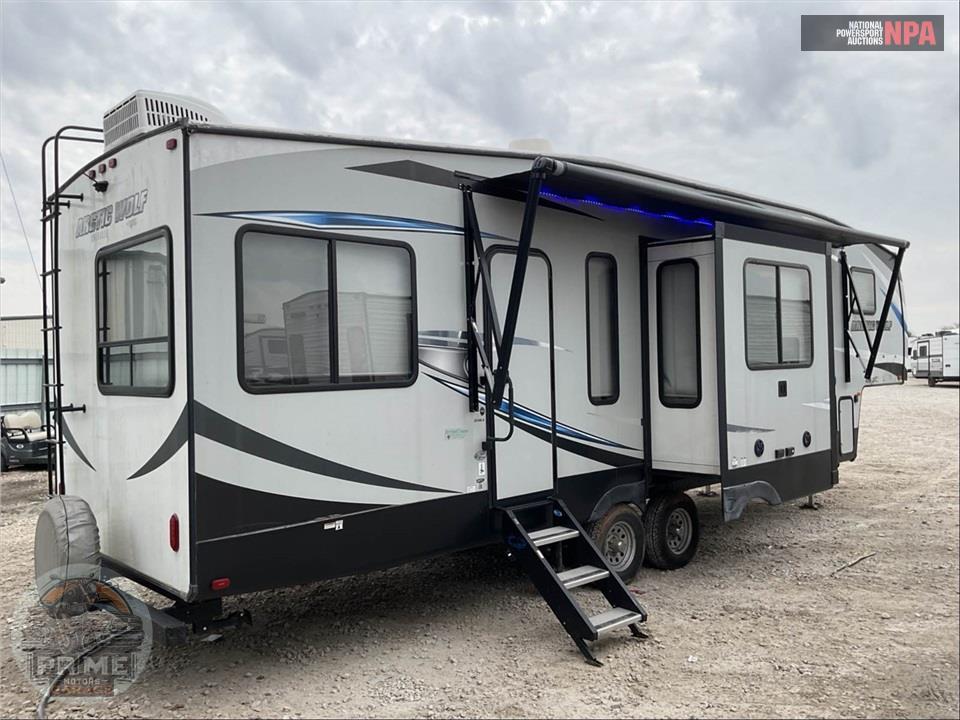 2019 Cherokee By Forest River M-305ML6 ARCTIC WOLF FIFTH WHEEL SERIES — фото 4