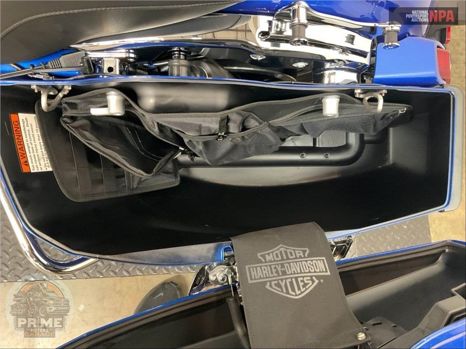 2025 Harley-Davidson FLHX STREET GLIDE — фото 15