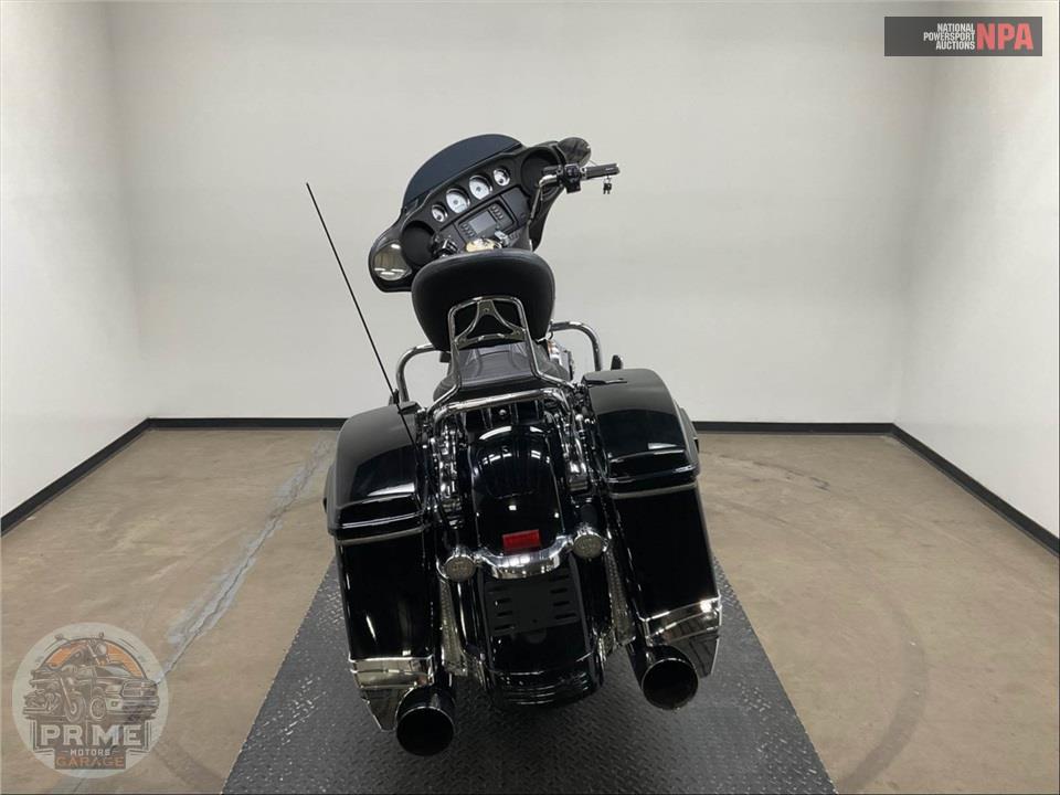 2016 Harley-Davidson FLHX STREET GLIDE — фото 4