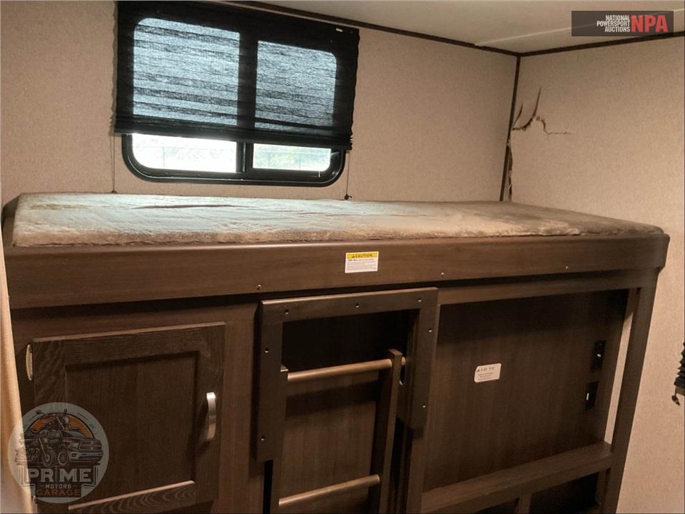 2019 Keystone Rv M-3030BH SUMMERLAND SERIES — фото 12