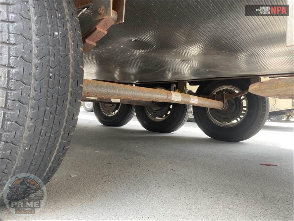 2017 Vengeance By Forest River M-40D12 - TOURING TOY HAULER TOY HAULER SERIES — фото 88