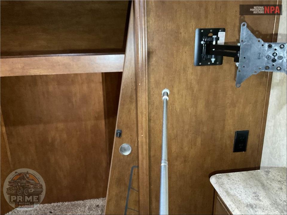 2016 Salem By Forest River M-327RE - HEMISPHERE LITE FIFTH WHEEL SERIES — фото 23