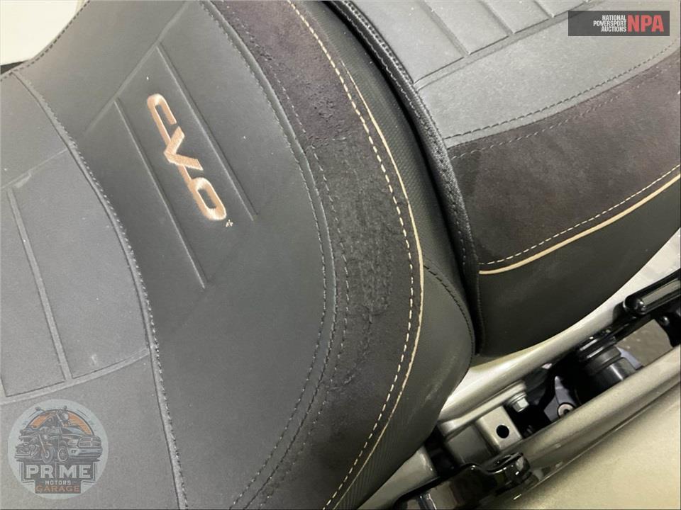 2023 Harley-Davidson FLTRXSE CVO ROAD GLIDE — фото 27