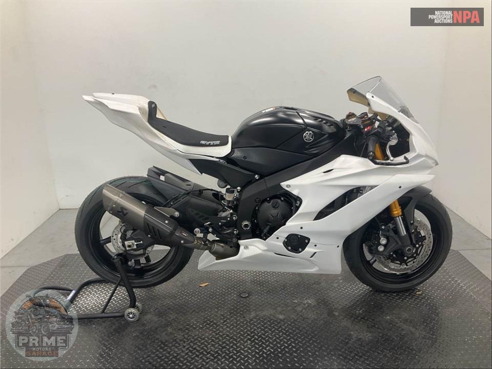 2022 Yamaha YZF-R6 — фото 1